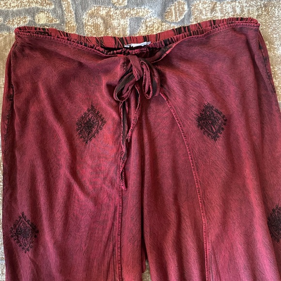 Soft Surroundings Red Embroidered Wrap Pants Wide Leg Palazzo PL Large Petite - Picture 7 of 12